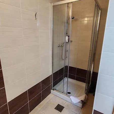 Lucky Center Apartman *