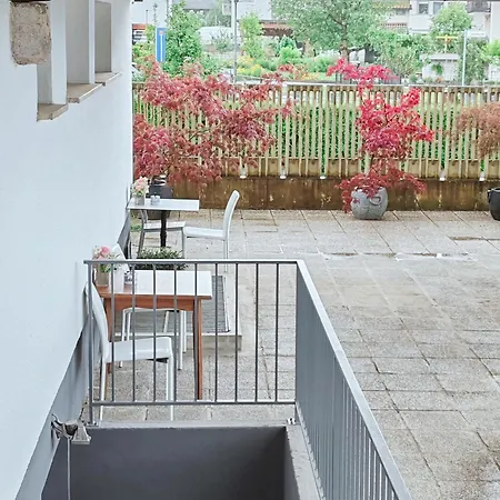Lucky Center Apartman *
