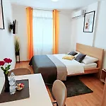 Apartma Lucky Center