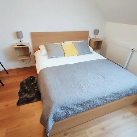 Lucky Center Apartment *