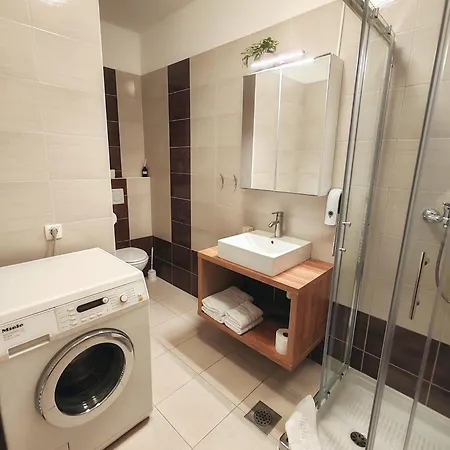 Lucky Center * ليوبليانا