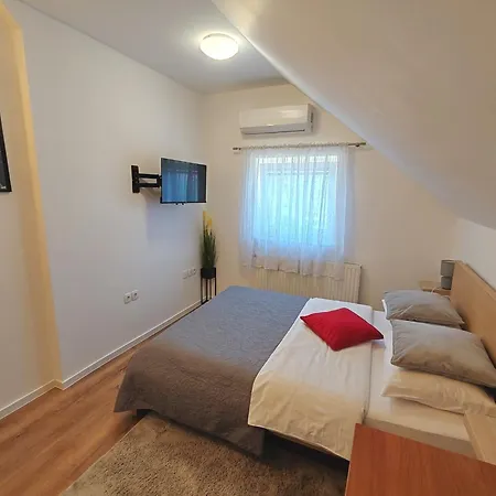 Lucky Center Apartment