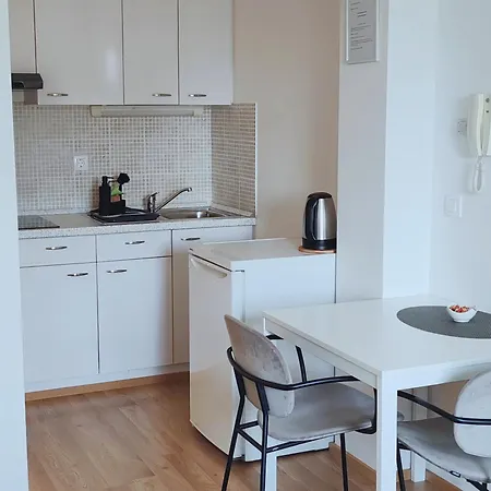 Lucky Center Apartamento *